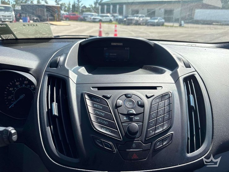 2015-ford-escape-image-16
