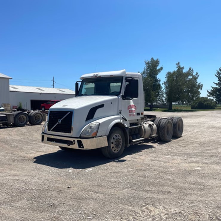 #120 • 2008 Volvo Semi-Tractor (Has WI Title) (Whitelaw, WI)