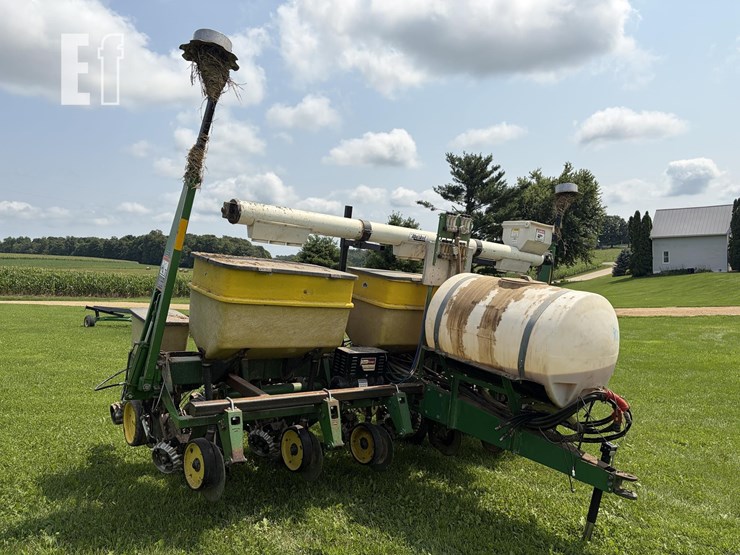 john-deere-7200-image-7