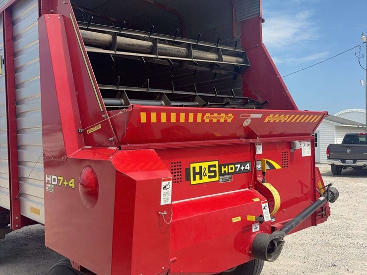 2018-h&s-hd-7+4-16ft-silage-wagon,-tandem-axle,-lights,-540pto,-with-manual,-field-ready,-1274-gear-image-5