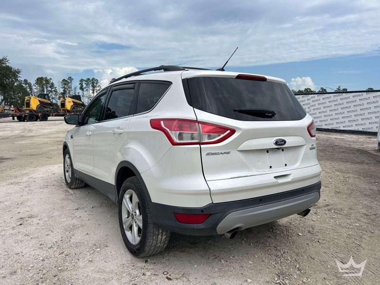 2014-ford-escape-image-4