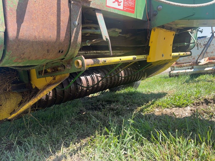 john-deere-530-image-13