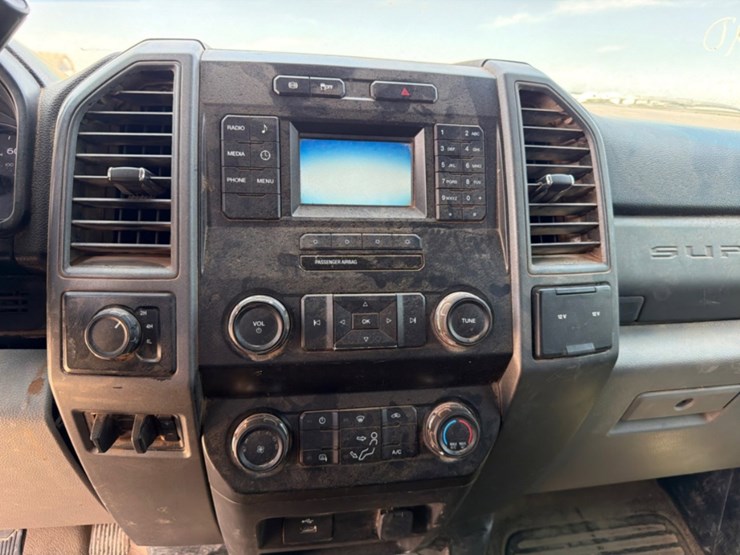 2019-ford-f350-image-10