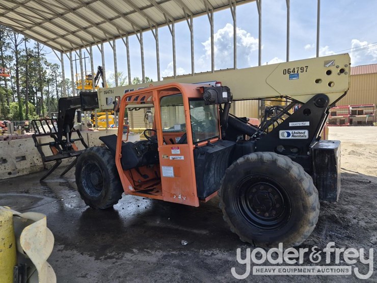 2015-jlg-g6-42a-image-3
