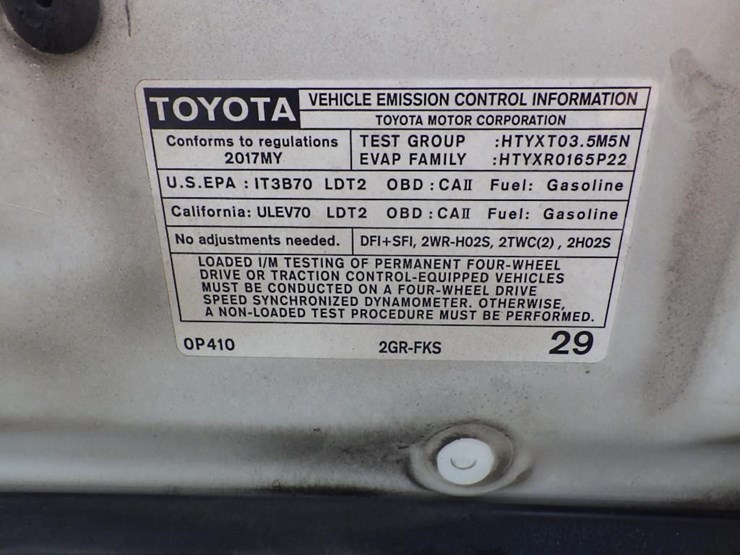 2017-toyota-tacoma-image-18