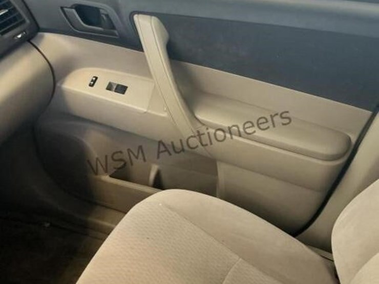 2008-toyota-highlander-image-21