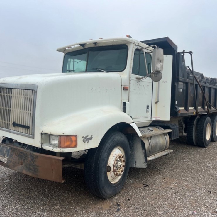1995 INTERNATIONAL 9200