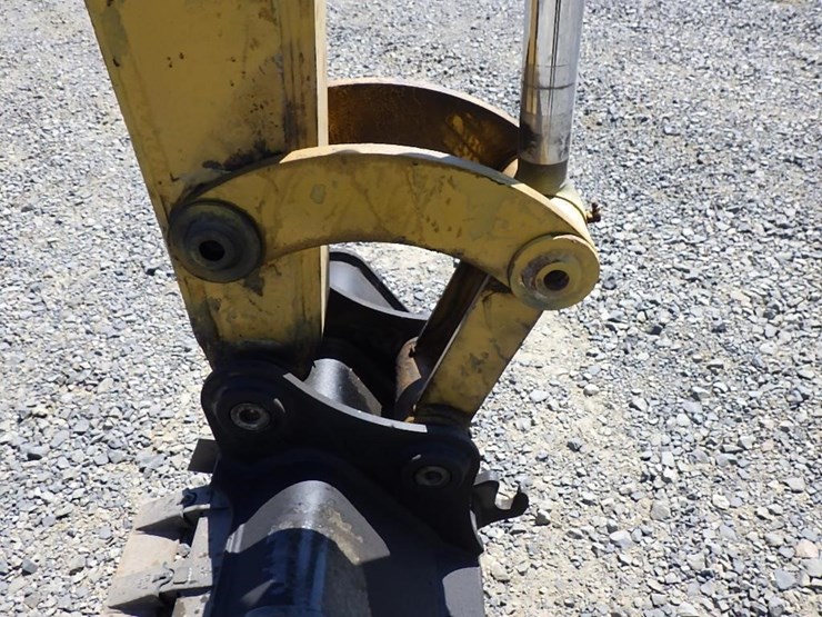 2017-caterpillar-304e2-cr-image-23