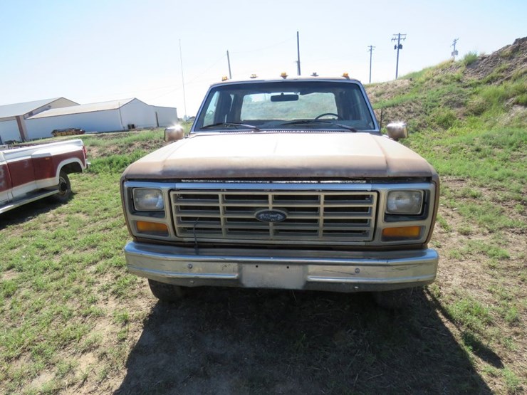 1986-ford-f350-image-2