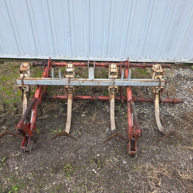 #672 • 2R Cultivator & Drag