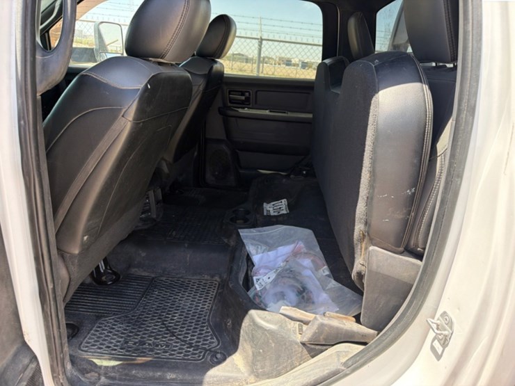 2021-dodge-ram-3500-image-8