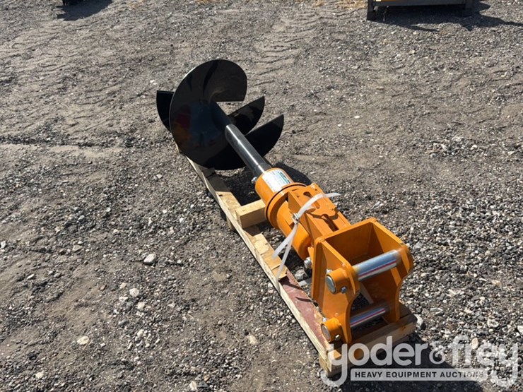 caterpillar-303-image-2