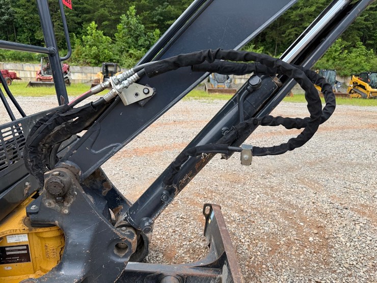 deere-35g-image-25