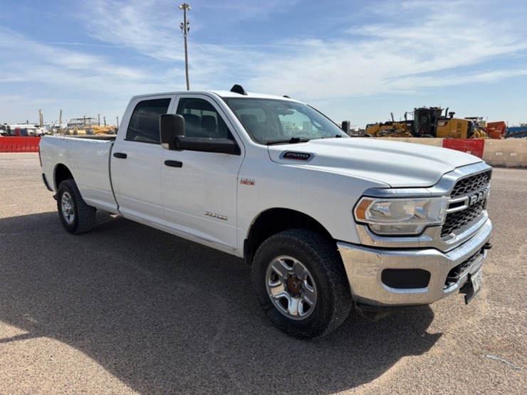 2019-dodge-ram-2500-image-3