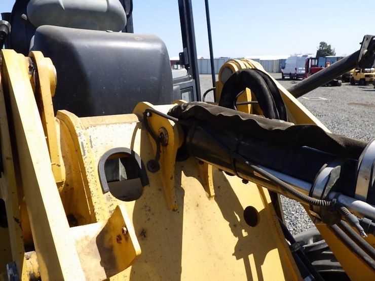 2014-caterpillar-907h2-image-23