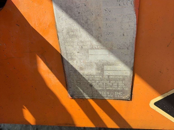 2000-jlg-600a-image-19