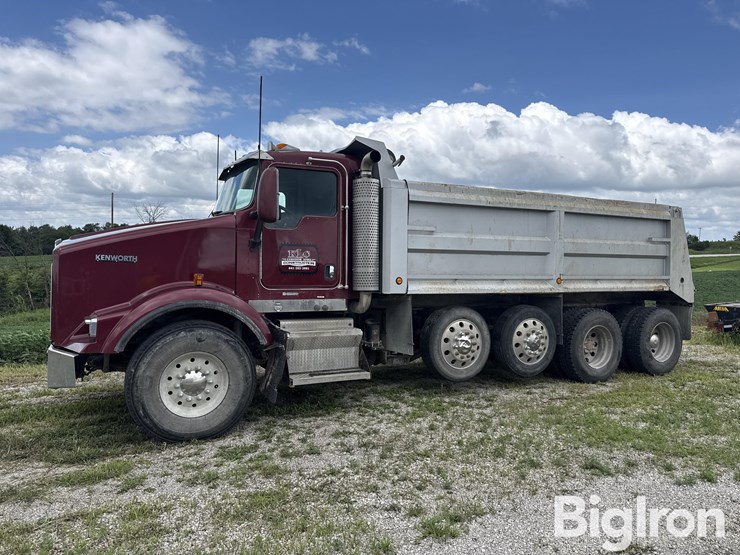 2004-kenworth-t800-image-1
