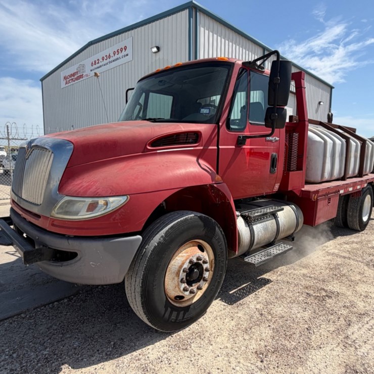 2011 INTERNATIONAL DURASTAR 4400