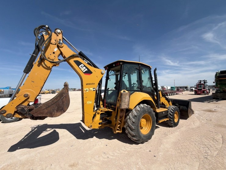 2021-caterpillar-420f2-it-image-5