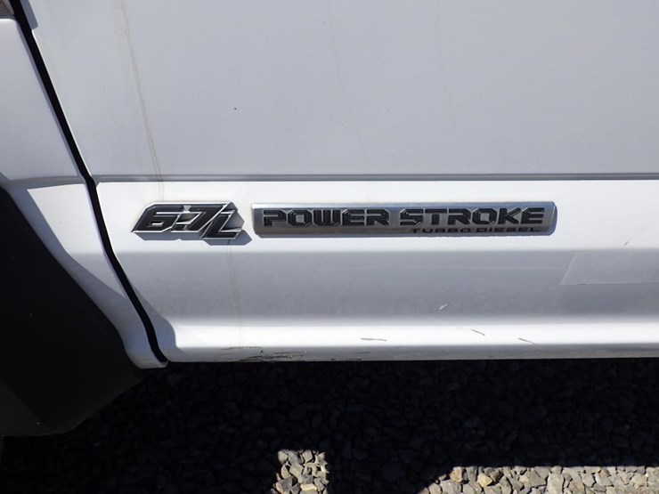 2019-ford-f550-image-11