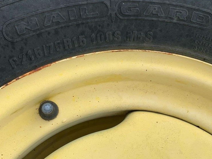 new-holland-hay-rake-wheels-image-5