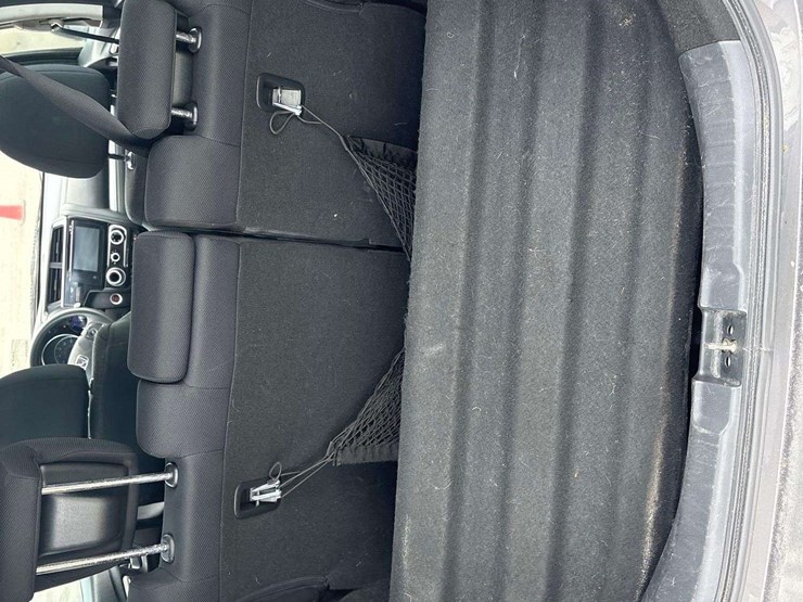 2015-honda-fit-ex-sedan-image-5