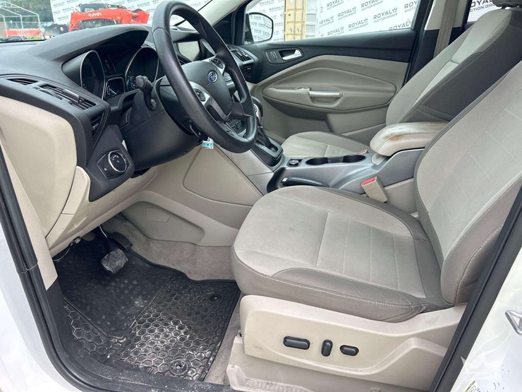 2014-ford-escape-image-12