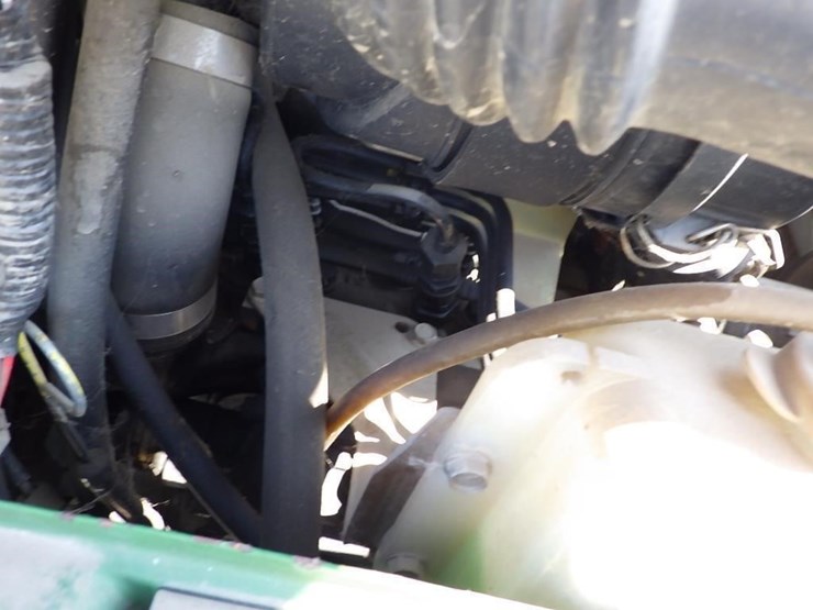 john-deere-4100-image-29
