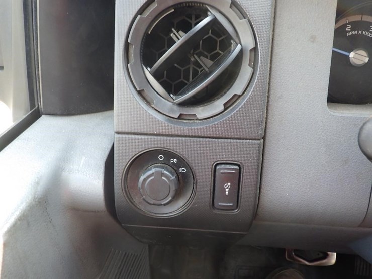 2015-ford-f750-image-29