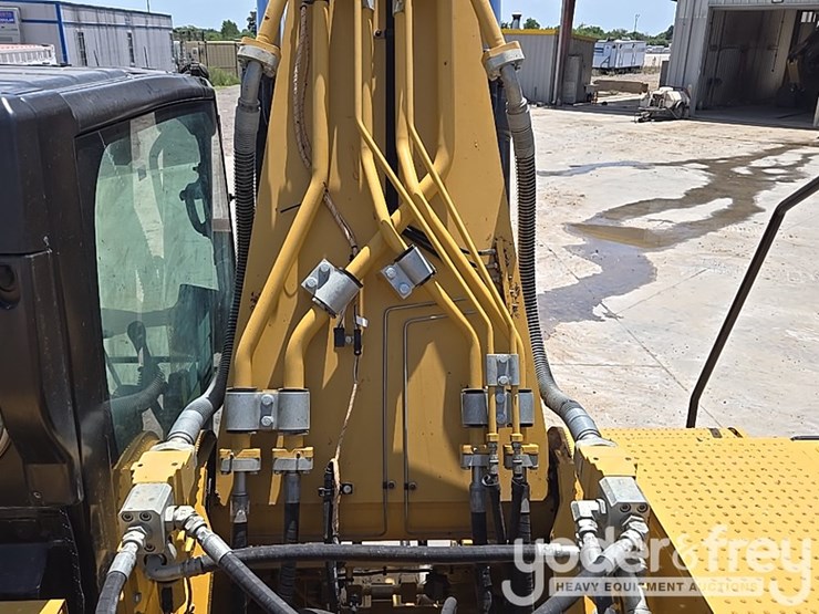 caterpillar-336-image-52