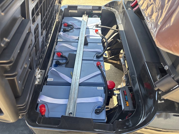 #83-•-2026-6-seat-off-road-golfcart-image-5