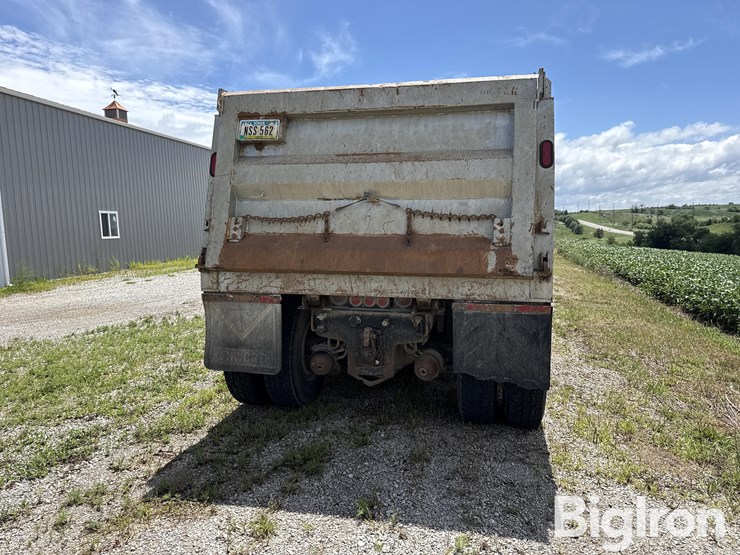 2004-kenworth-t800-image-6
