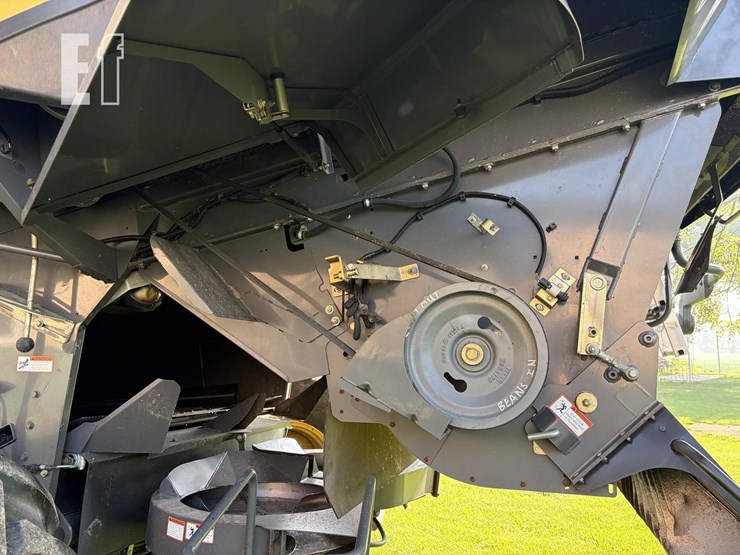 2013-caterpillar-c13-image-30