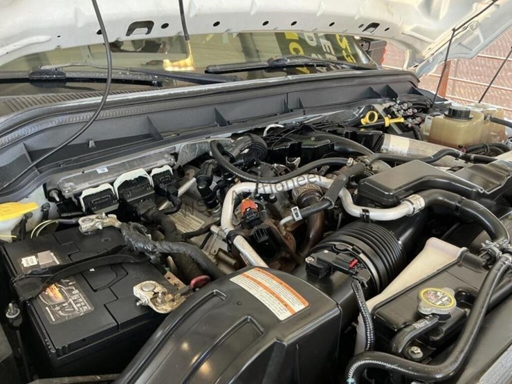 2015-ford-f550-image-15
