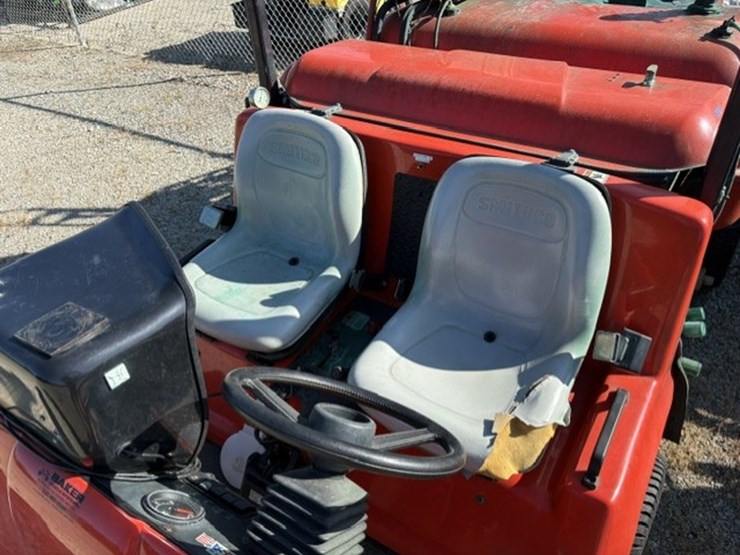 #1010-•-smithco-spray-star-3180-sprayer-image-6