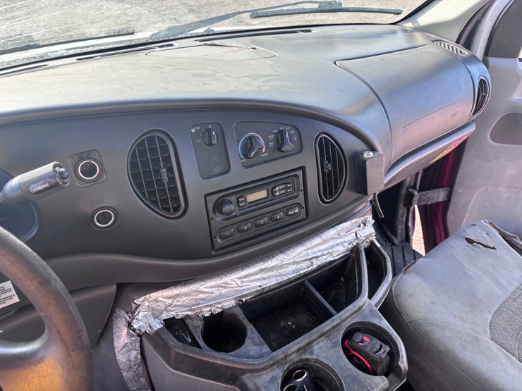 2006-ford-e450-image-10