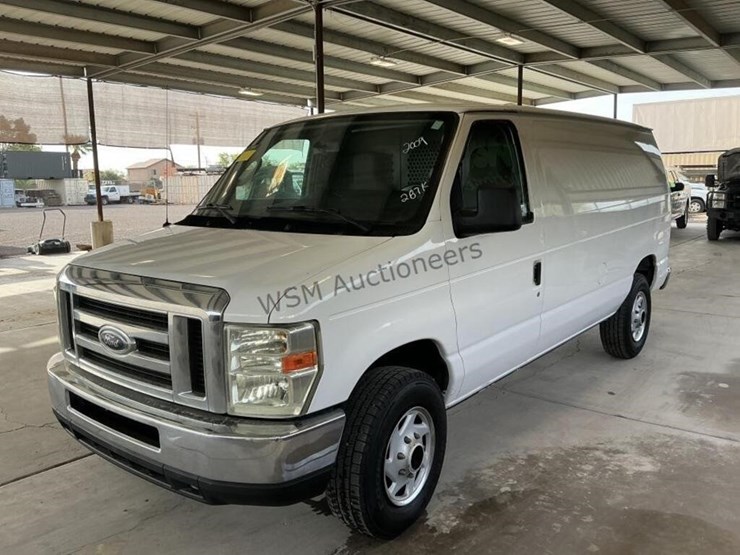 2009-ford-cargo-image-4