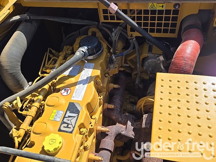 2019-caterpillar-336-image-60