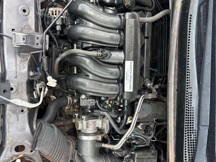 2015-honda-fit-ex-sedan-image-15