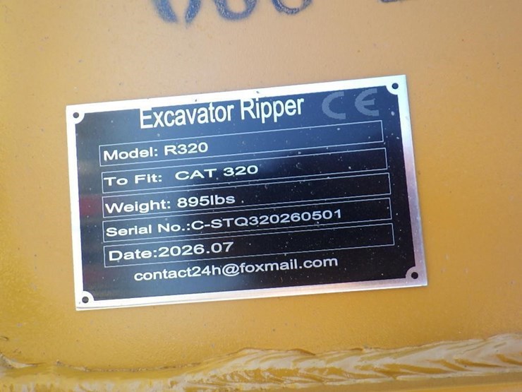 caterpillar-320-image-6