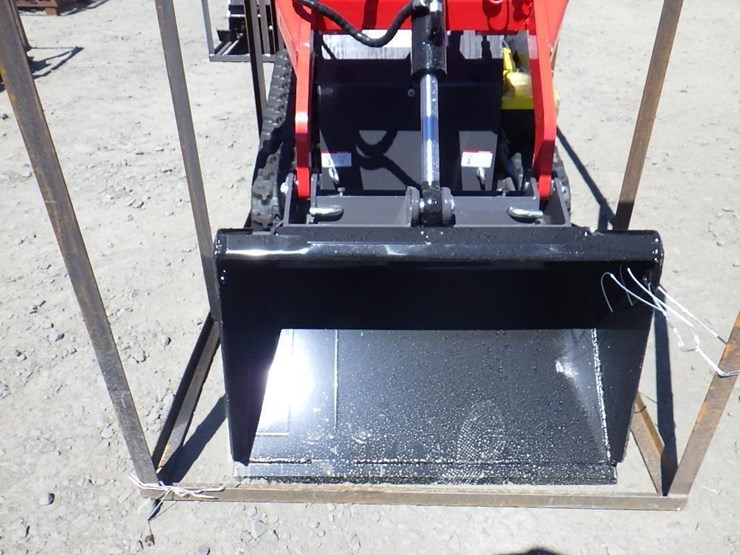 2026-agt-ysrt14-skid-steer-tracked-loader-image-5