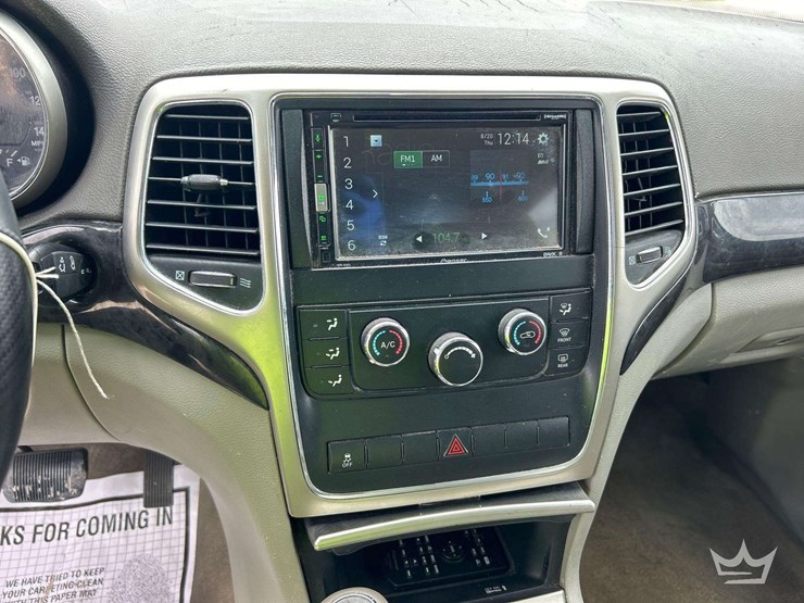 2012-jeep-grand-cherokee-image-17