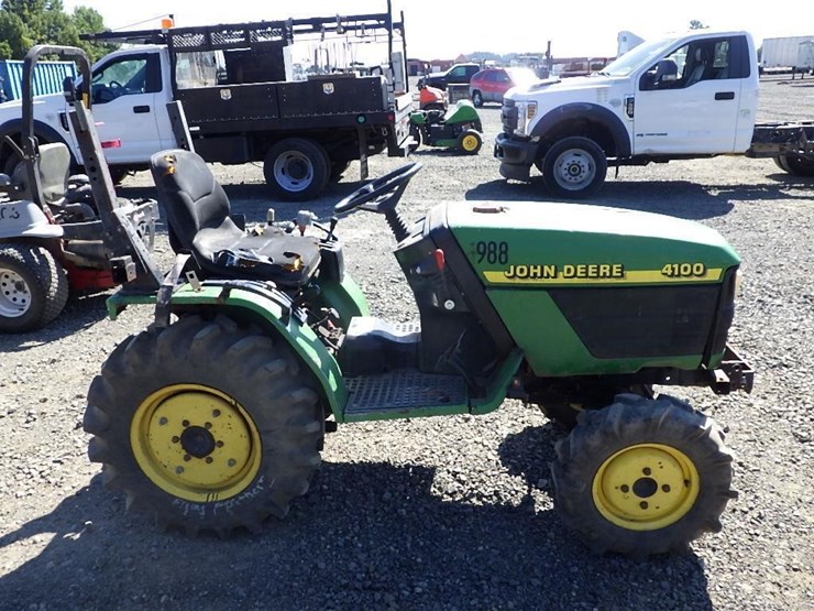 john-deere-4100-image-6