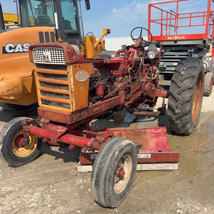 CASE IH 560