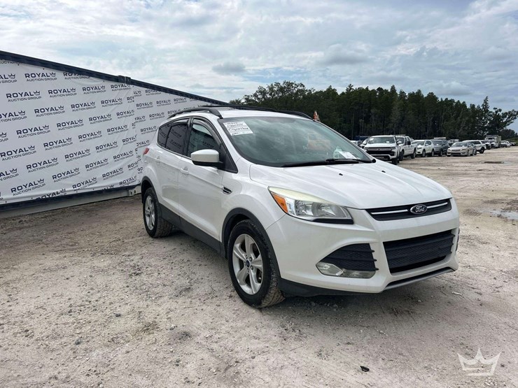 2014-ford-escape-image-2