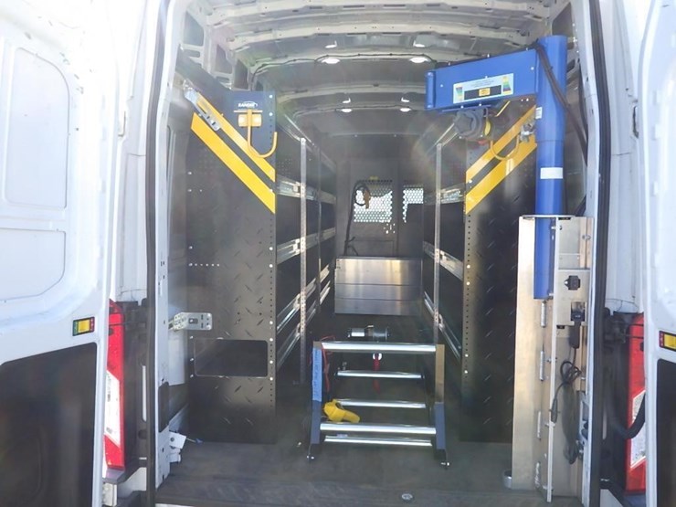 2018-ford-transit-image-16