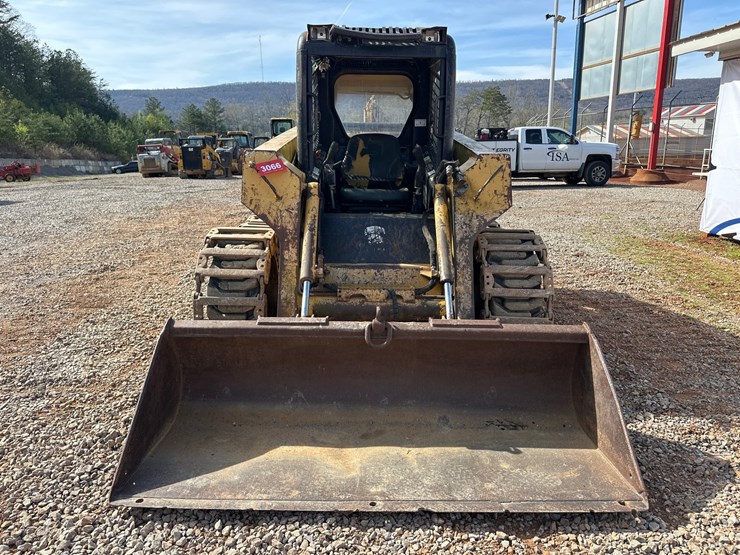deere-325-image-8