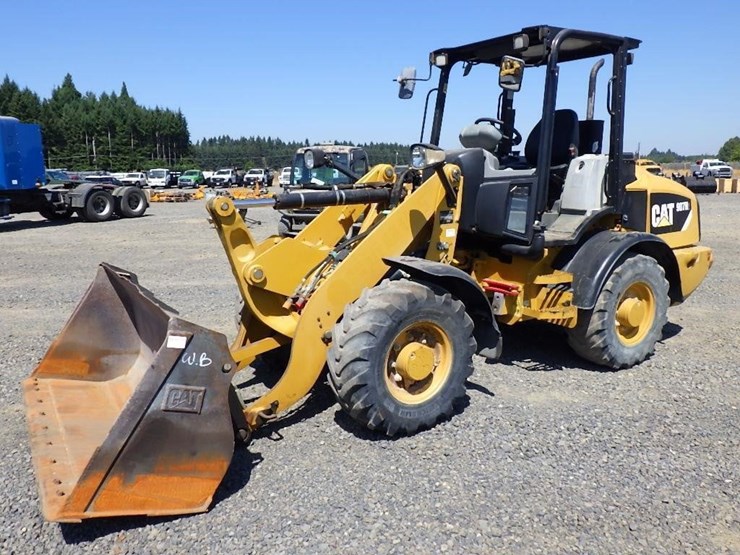 2014-caterpillar-907h2-image-1