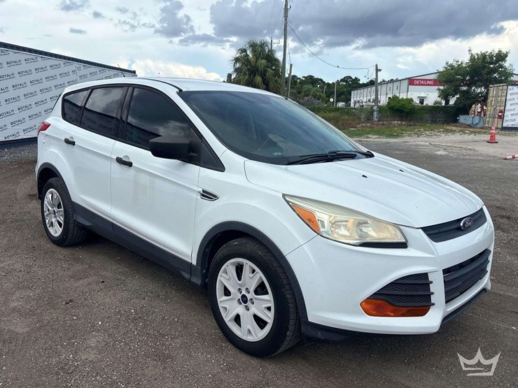 2015-ford-escape-image-2