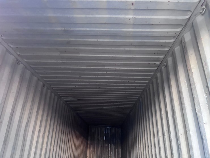 #1240-•-40ft-shipping-container-image-4
